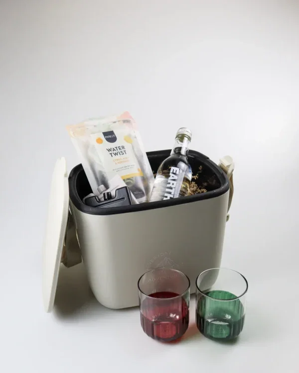 Koelbox cadeau – Waterpakket met Zusss glazen & watertwist Koelbox cadeau – Waterpakket met Zusss glazen & watertwist