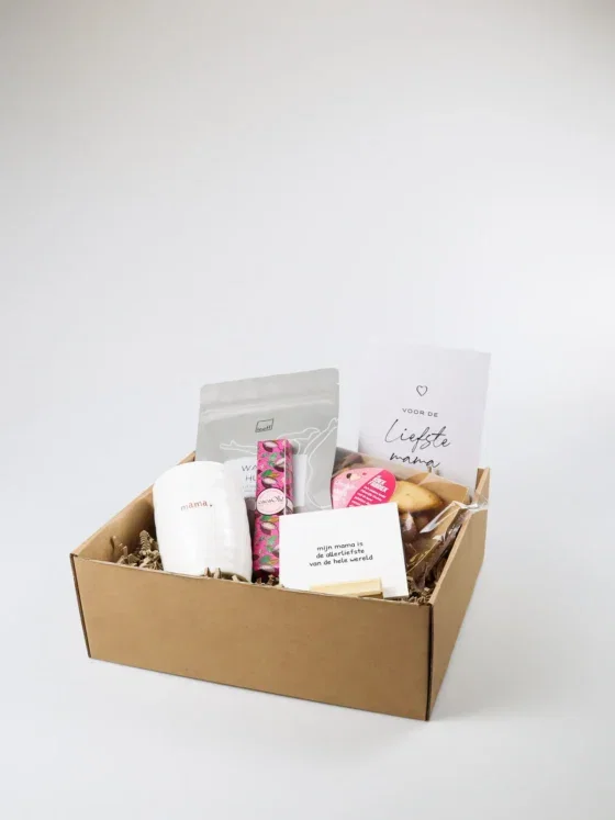 Cadeaupakket voor mama – verwenmoment met Zusss mok, lekkers en lieve boodschap