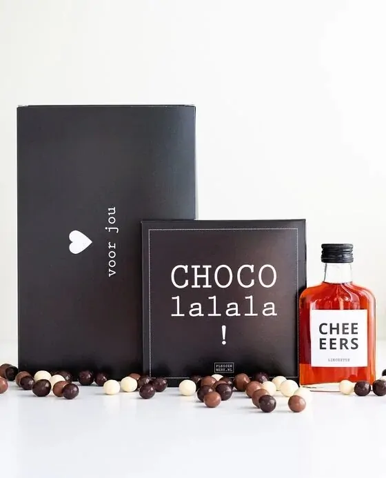 Cheeeers! Hot Chocolate Likorette