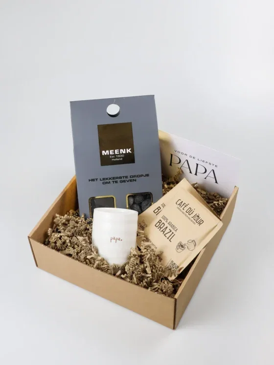 Cadeaupakket papa met Meenk drop, koffie en Zusss mok