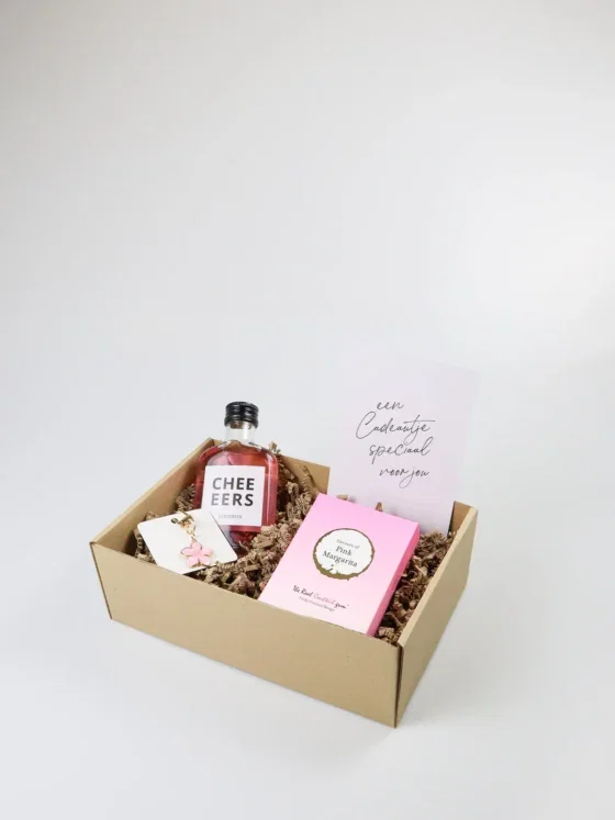 Cadeaupakket Cheers met likorette en winegums Pink Margarita