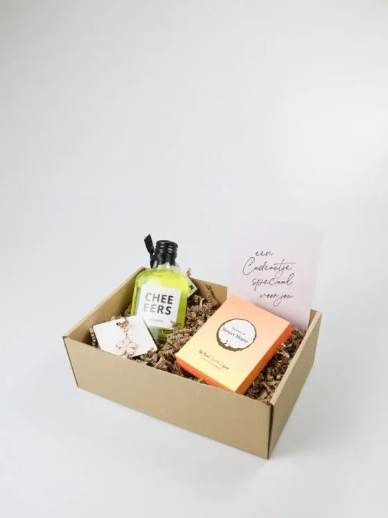 WK cadeaupakket Cheers met likorette en winegums Sunset Mojito