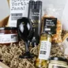 Cadeaupakket veel liefs met wijn en borrelhapjes