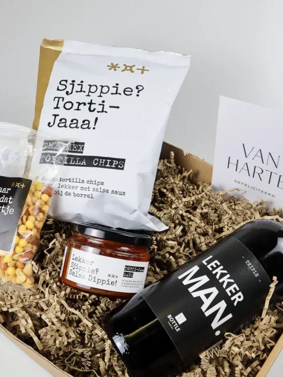 Gefeliciteerd cadeaupakket met speciaalbier en tortillachips