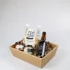 Cadeauschaal met bier en borrelhapjes