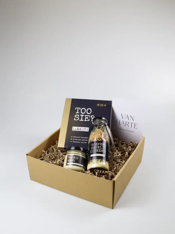 Cadeaupakket soeper gefeliciteerd met soepmix en toastjes