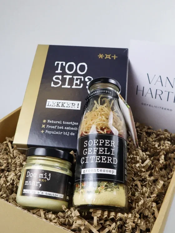 Cadeaupakket soeper gefeliciteerd met soepmix en toastjes