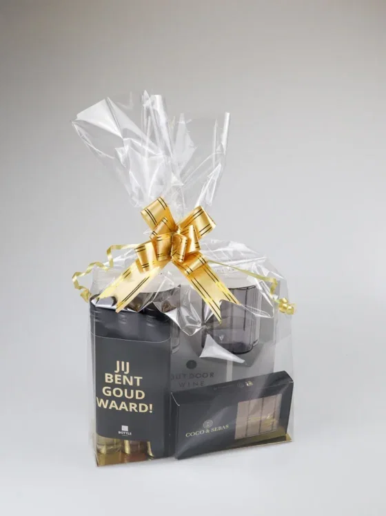 Luxe cadeauzak - Jij bent goud waard met wijn en chocolade