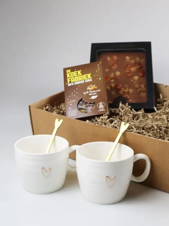 Cadeaupakket cappuccino moment met Zusss mokken en chocolade