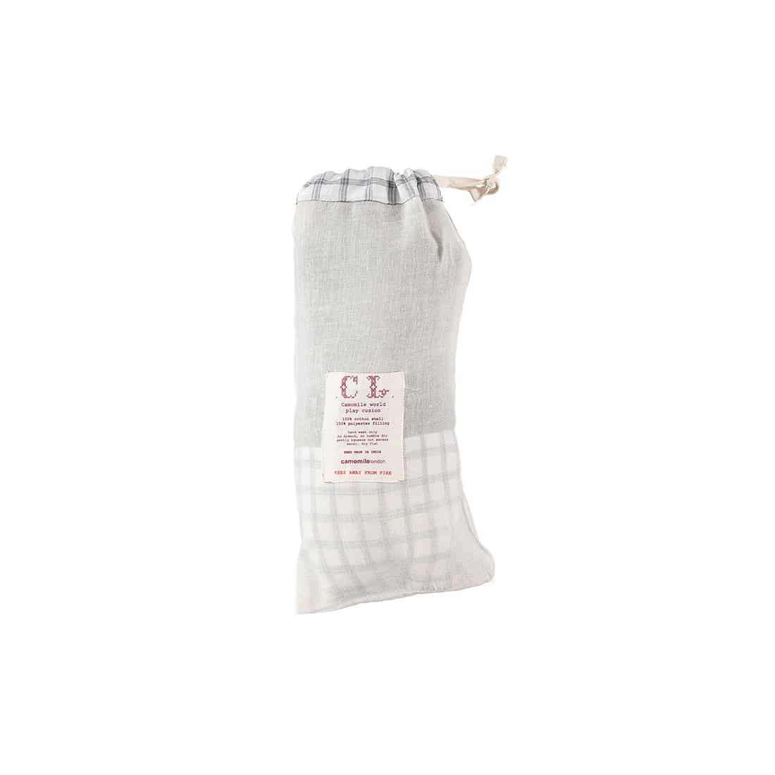 Camomile Londen Knuffel Kussen 'Bear' - Afbeelding 3