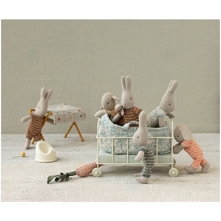 Maileg Micro rabbit, gestreept pakje