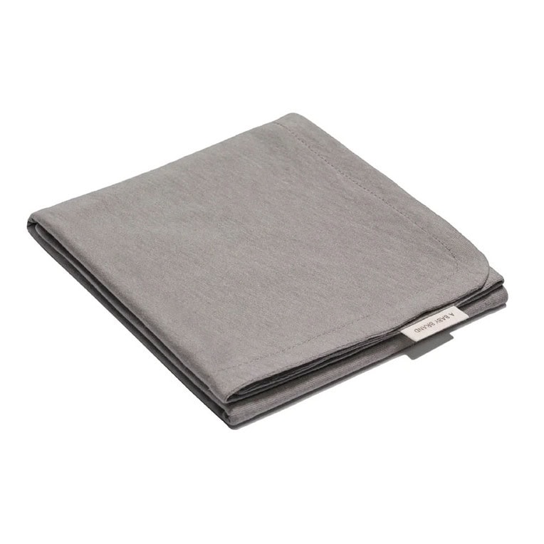 A Basic Brand muslin square doek