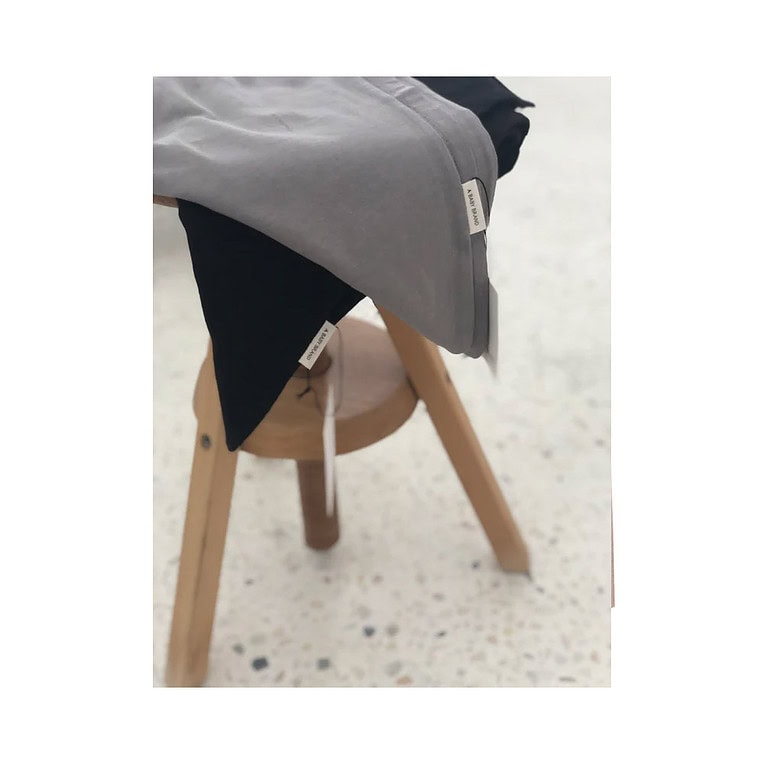 A Basic Brand muslin square doek