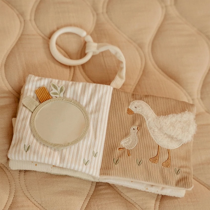 Little Dutch buggyboekje newborn naturals