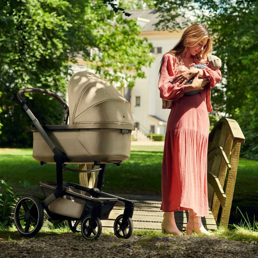 joolz-day5-sandy-taupe
