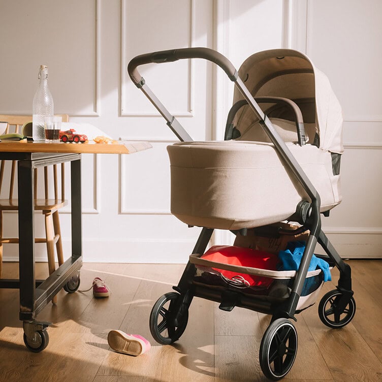 joolz-hub2-buggy-kinderwagen-lifestyle