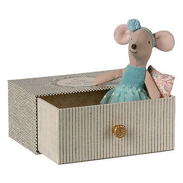 Maileg dansende muis in daybed