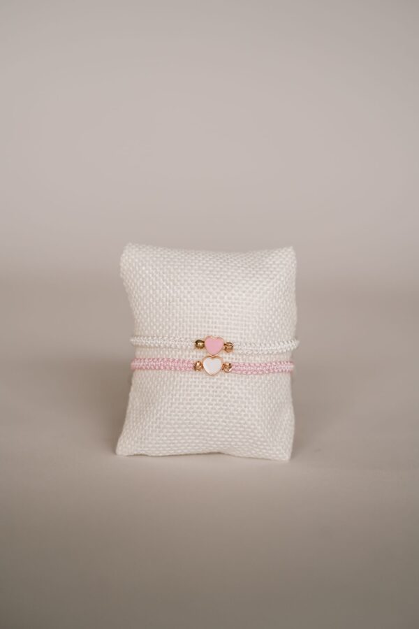 armbandjes roze en wit hartje armbandjes roze en wit hartje
